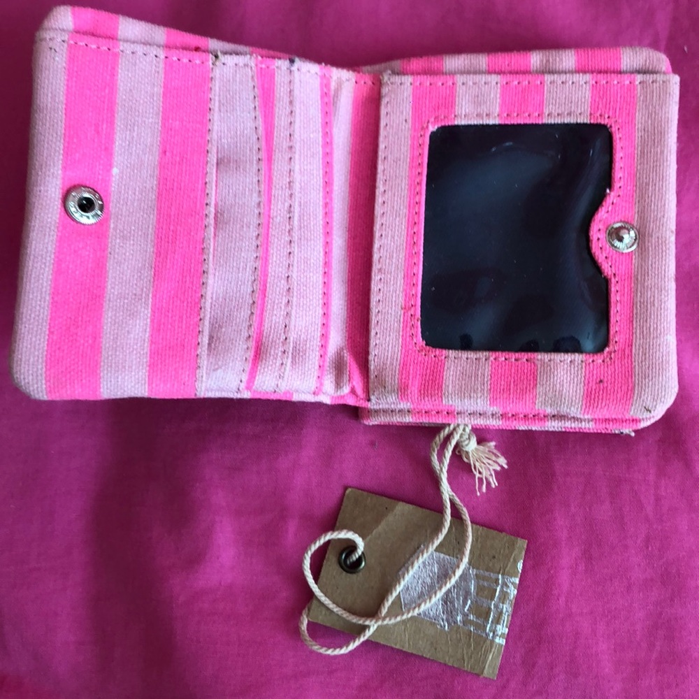 Pink Brooklyn Industries wallet - Picture 2 of 5